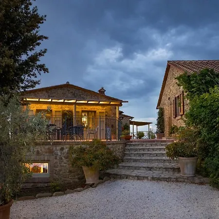 Podere L'aione Farm stay *