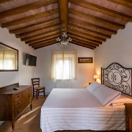 Podere L'aione Farm stay